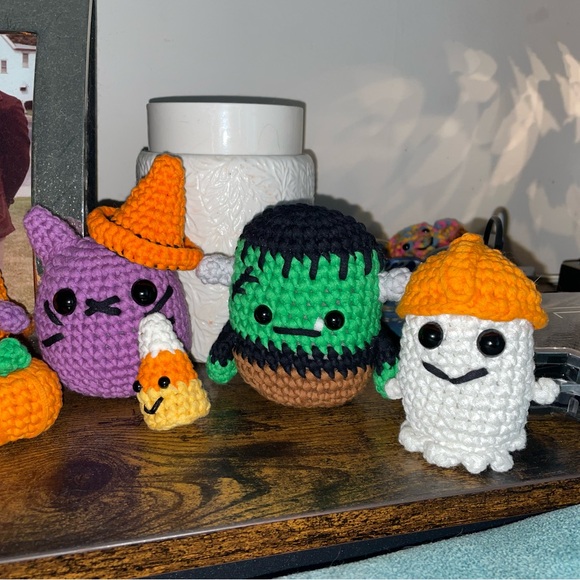 4 1/2” Steve the Frankenstein Monster (pattern by the Woobles). - Picture 4 of 5